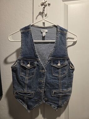 Forever 21 Denim Button-Down Vest in Blue